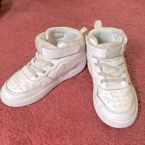 Nike Kids’ Court Borough White Leather Mid Shoes size 10C Unisex
